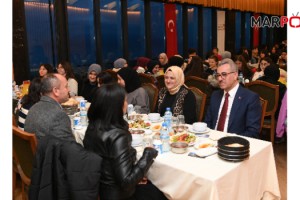 Başkan Güngör, TOBB Fen Lisesi Öğrencileriyle Oruç Açtı