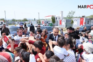 Başkan Toptaş, 23 Nisan’da depremzede çocukları unutmadı