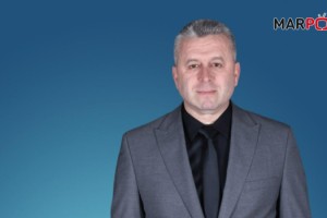 Güç Zehirler mi? Yoksa Yavaşça Dönüştürür mü?