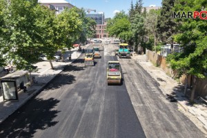 Büyükşehir, Cahit Zarifoğlu Caddesi’nde Asfalt Serimine Başladı