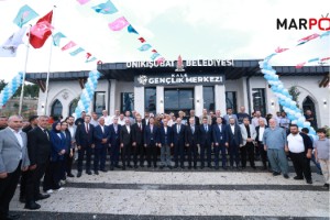 Onikişubat Belediyesi’nin Kale Gençlik Merkezi yoğun katılımla hizmete açıldı