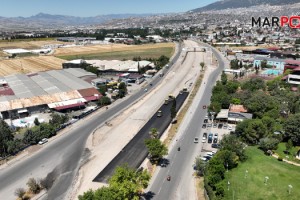 Sanayi Kavşağı’nda Sıcak Asfalt Serimi Gerçekleştiriliyor