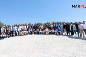 YALNIZ ARDIÇ’TA GÖKYÜZÜ RENKLENDİ, FESTİVALİNİN İLK GÜNÜ COŞKUYLA TAMAMLANDI